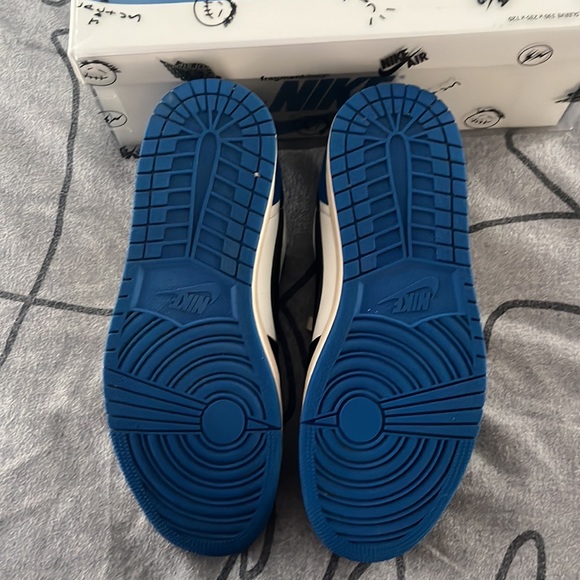 travis scott fragment jordan 1 low - Picture 5 of 5